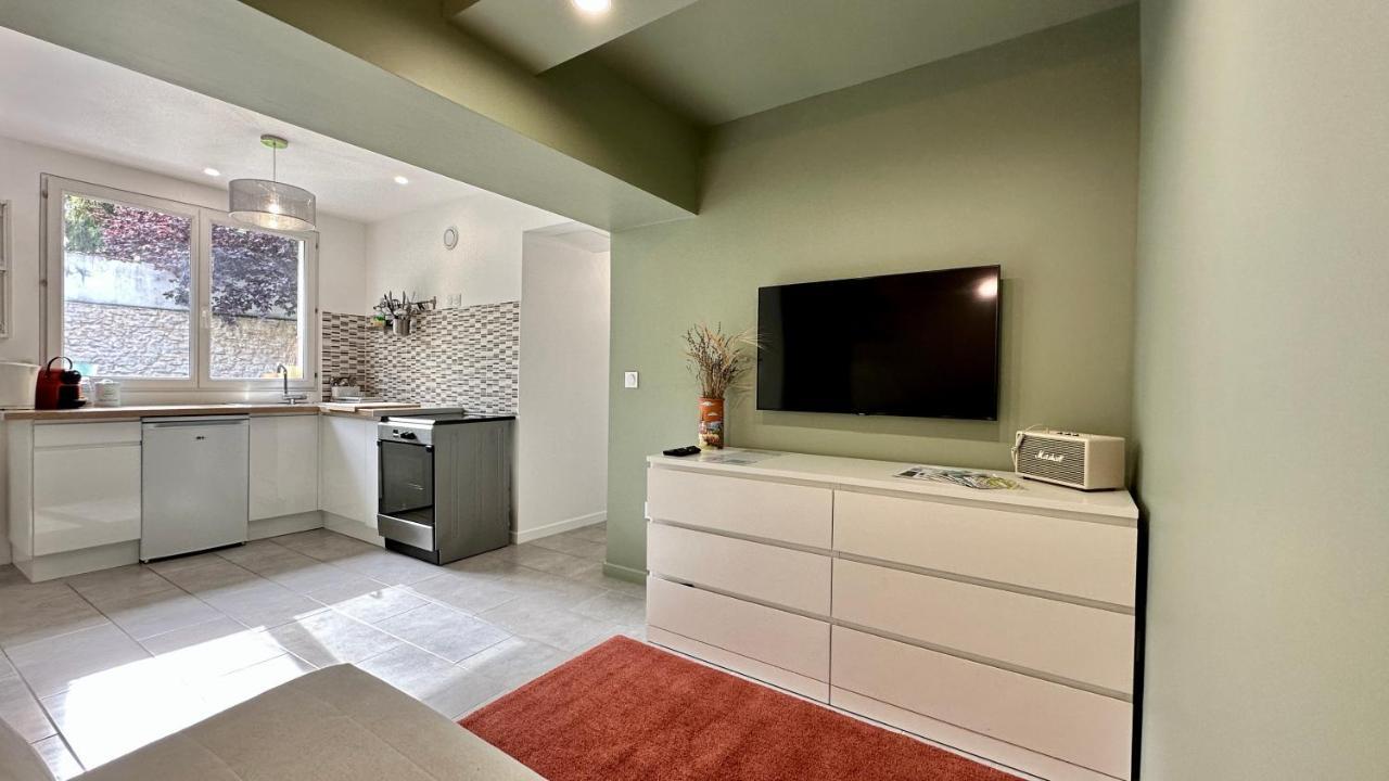 Apartamento L'Indépendant Nemours Exterior foto